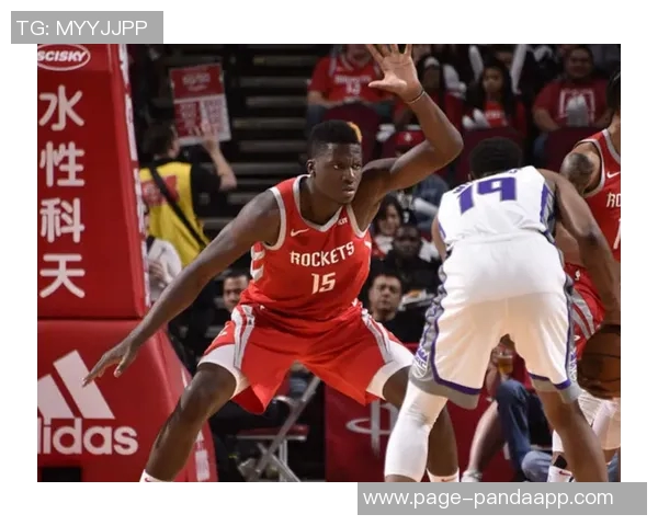 进攻火力全开三球首节10分钟狂砍15分3板展现绝佳状态